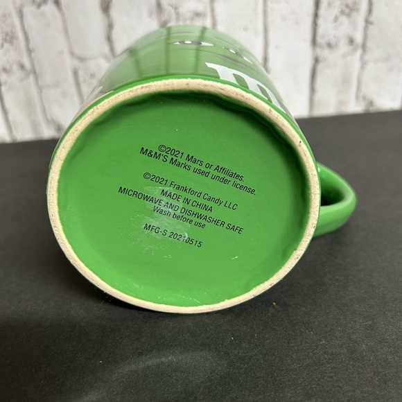 M&M’s green coffee mug - Picture 3 of 5